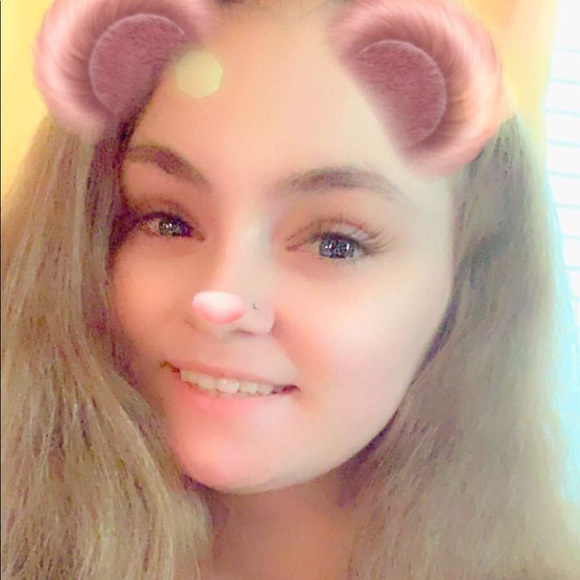 Meet your Posher, Kaitlyn - Picture 1 of 1